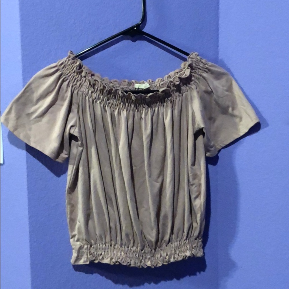 Soft, rose off the shoulder crop top